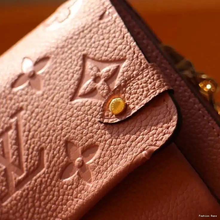 Fashion Reps 20B570098 Bags LV 0605